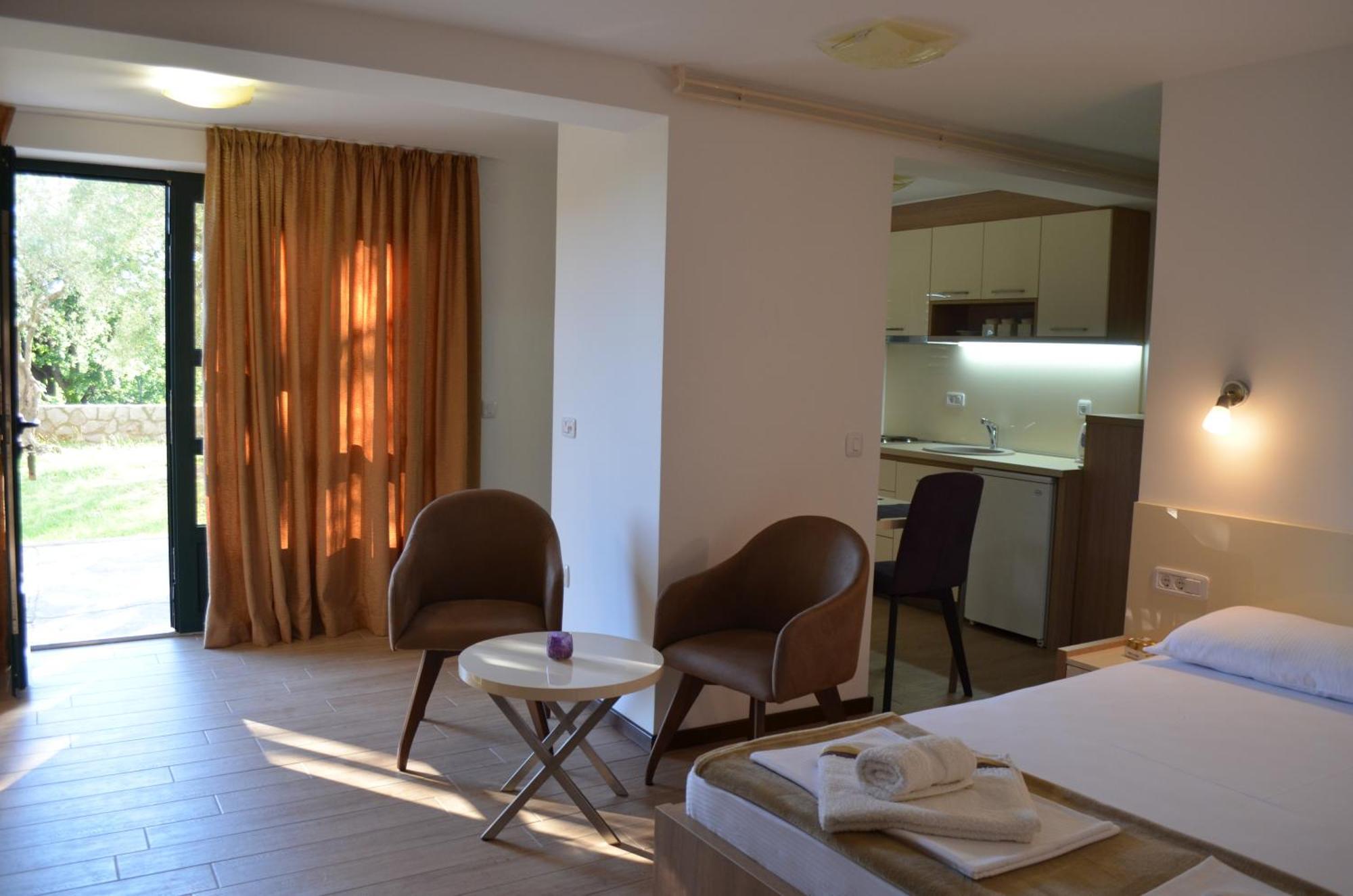 Apartments Tmv Dragovic Свети-Стефан Экстерьер фото