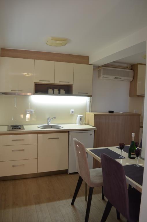 Apartments Tmv Dragovic Свети-Стефан Экстерьер фото